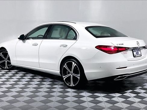 Used 2025 Mercedes-Benz C 300 Sedan image 11