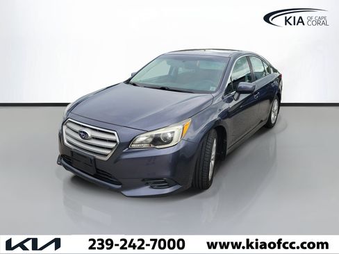 Used 2017 Subaru Legacy 2.5i Premium AWD/4WD image 3
