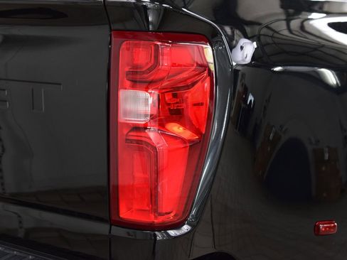 Used 2024 Chevrolet Silverado 3500 High Country w/ High Country Premium Package AWD/4WD image 22