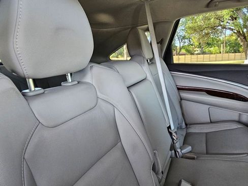 Used 2017 Acura MDX FWD image 18