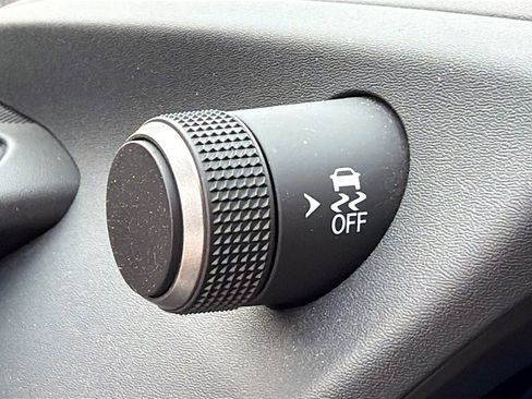 Used 2025 Lexus UX 300h FWD image 30