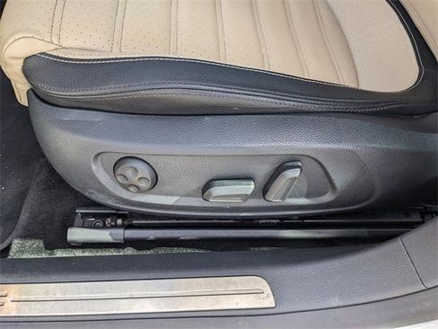 Used 2016 Volkswagen CC Sport image 19