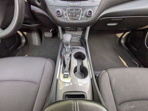 Used 2024 Chevrolet Malibu LT FWD image 18