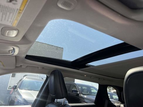 Certified 2022 Jeep Cherokee Limited image 19