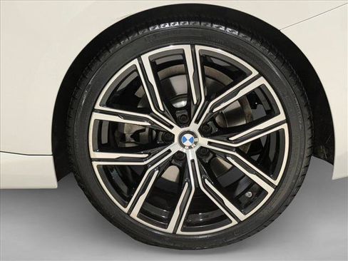 Used 2024 BMW 230i Coupe w/ Convenience Package RWD image 25