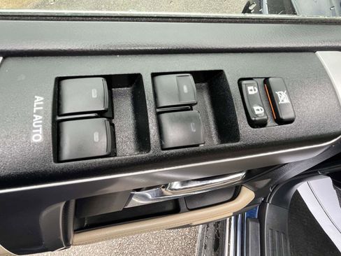 Used 2020 Toyota 4Runner Limited image 9