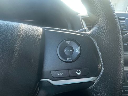 Used 2020 Honda Passport Sport image 15