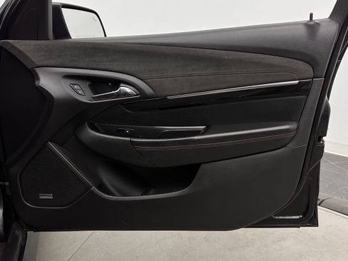 Used 2014 Chevrolet SS RWD image 37