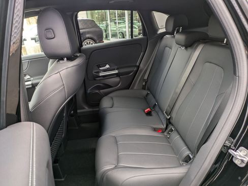 New 2025 Mercedes-Benz GLA 250 4MATIC image 14