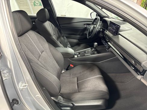 Used 2024 Honda Accord Sport image 27