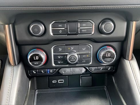 Certified 2022 Chevrolet Tahoe High Country AWD/4WD image 66