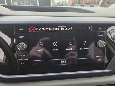 Used 2022 Volkswagen Taos SE w/ IQ.Drive SE Package image 17