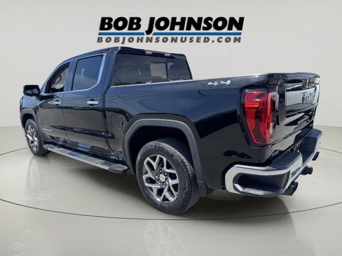 Used 2023 GMC Sierra 1500 SLT w/ SLT Premium Plus Package AWD/4WD image 5