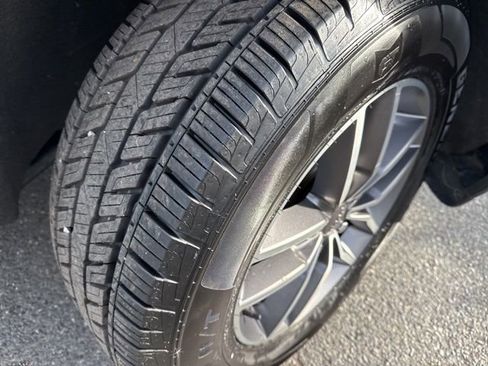 Used 2021 Jeep Grand Cherokee Limited image 8