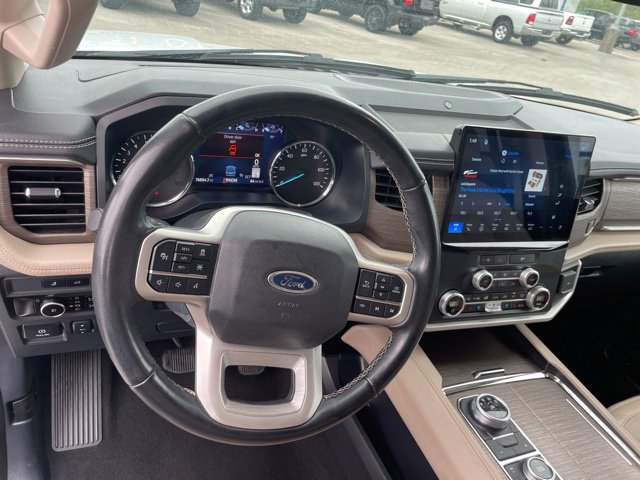 Used 2024 Ford Expedition Max Limited AWD/4WD image 27