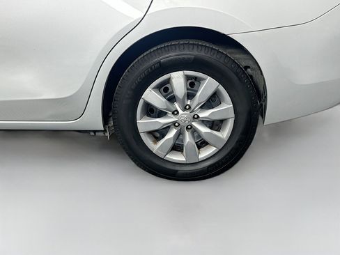 Used 2016 Toyota Corolla LE FWD image 11