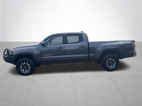 Used 2020 Toyota Tacoma TRD Off-Road AWD/4WD image 10