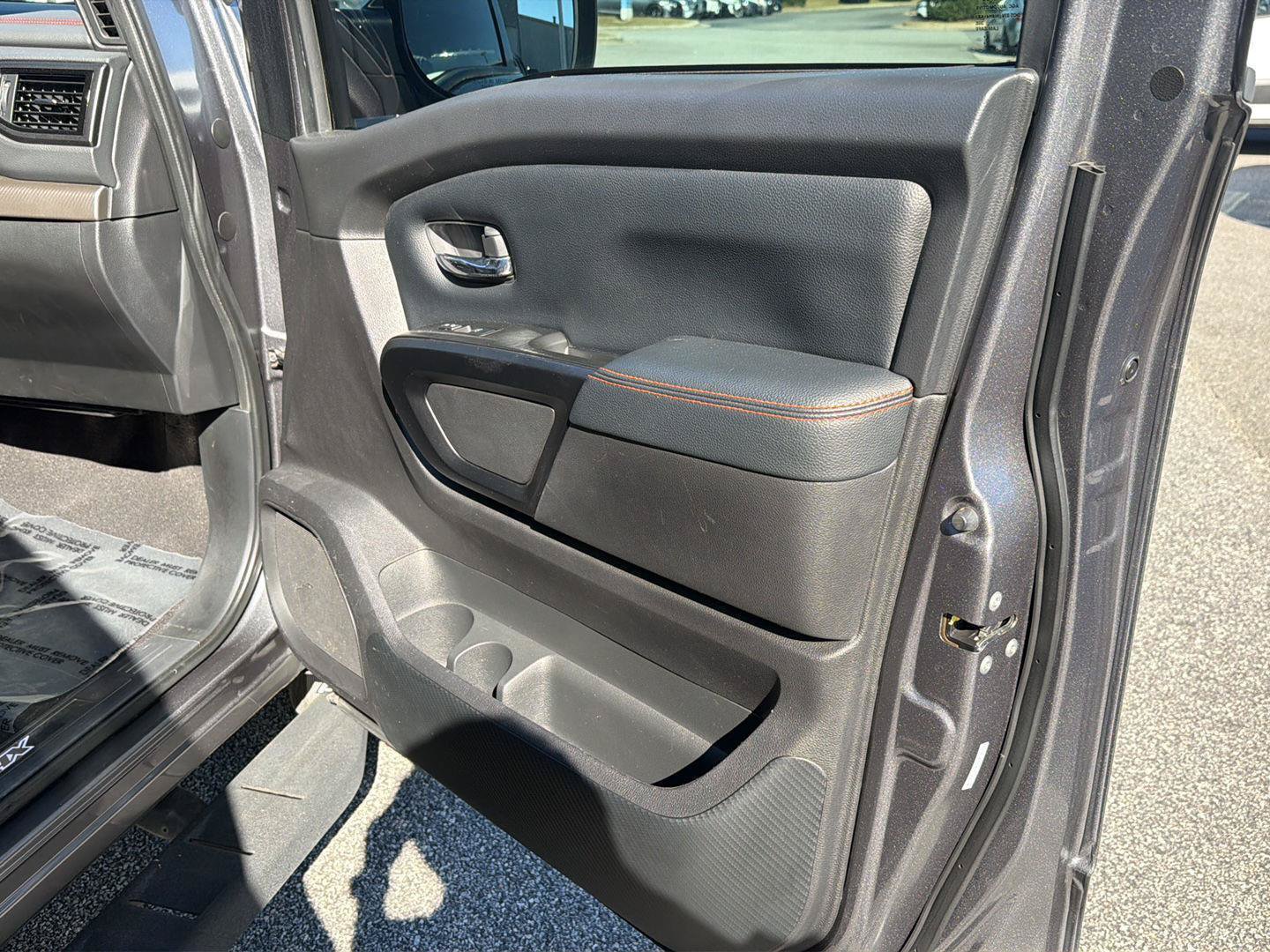 Used 2024 Nissan Titan PRO-4X w/ Off Road Protection Package AWD/4WD image 13
