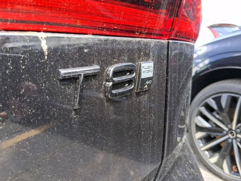 New 2026 Volvo XC60 T8 Ultra w/ Protection Package Premier AWD/4WD image 8