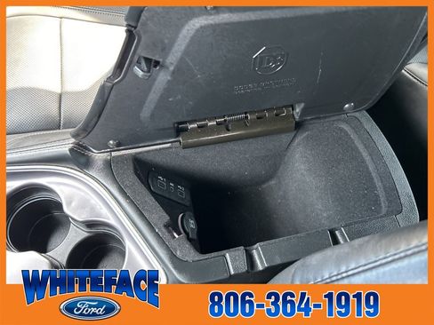 Used 2022 Dodge Challenger SXT w/ Plus Package image 27