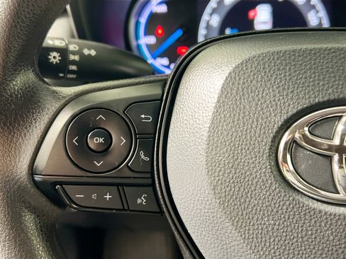 Used 2024 Toyota RAV4 LE image 18