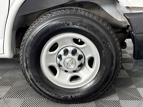 Used 2021 Chevrolet Express 2500 Work Van w/ Driver Convenience Package image 27