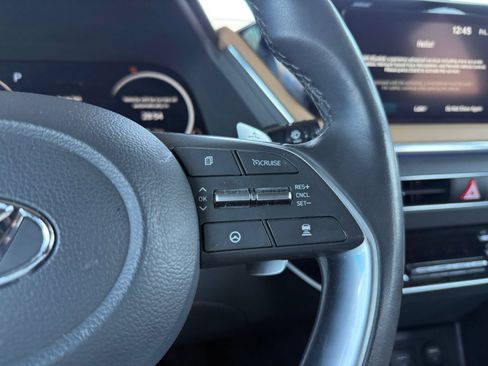 Used 2023 Hyundai Sonata Limited FWD image 17