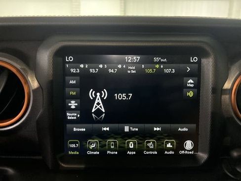Used 2022 Jeep Gladiator Mojave w/ Cold Weather Group AWD/4WD image 13