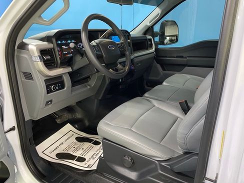 Used 2023 Ford F250 XL w/ 360-Degree Camera Package image 14