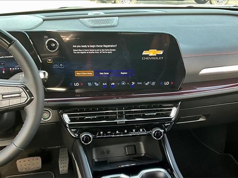 New 2026 Chevrolet Traverse RS image 7