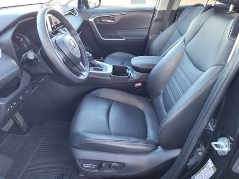 Used 2023 Toyota RAV4 XLE Premium FWD image 15