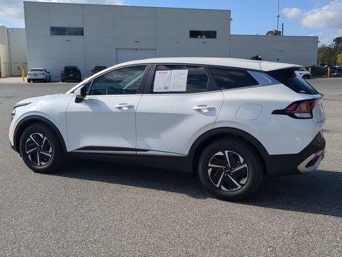 Used 2025 Kia Sportage LX image 15