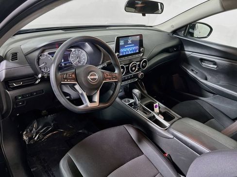 Used 2024 Nissan Sentra SV FWD image 9