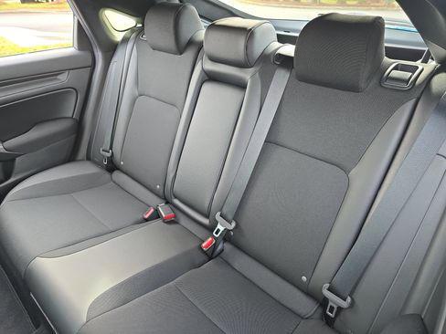 Used 2025 Honda Civic Sport image 14