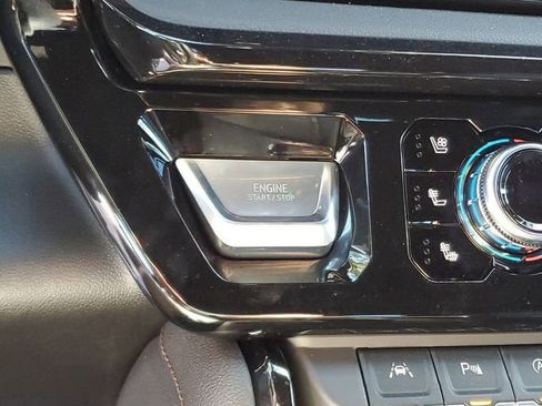 New 2026 GMC Sierra 1500 AT4 w/ Technology Package AWD/4WD image 27