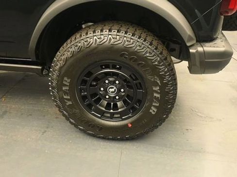 New 2026 Ford Bronco Big Bend w/ Black Diamond Package AWD/4WD image 9