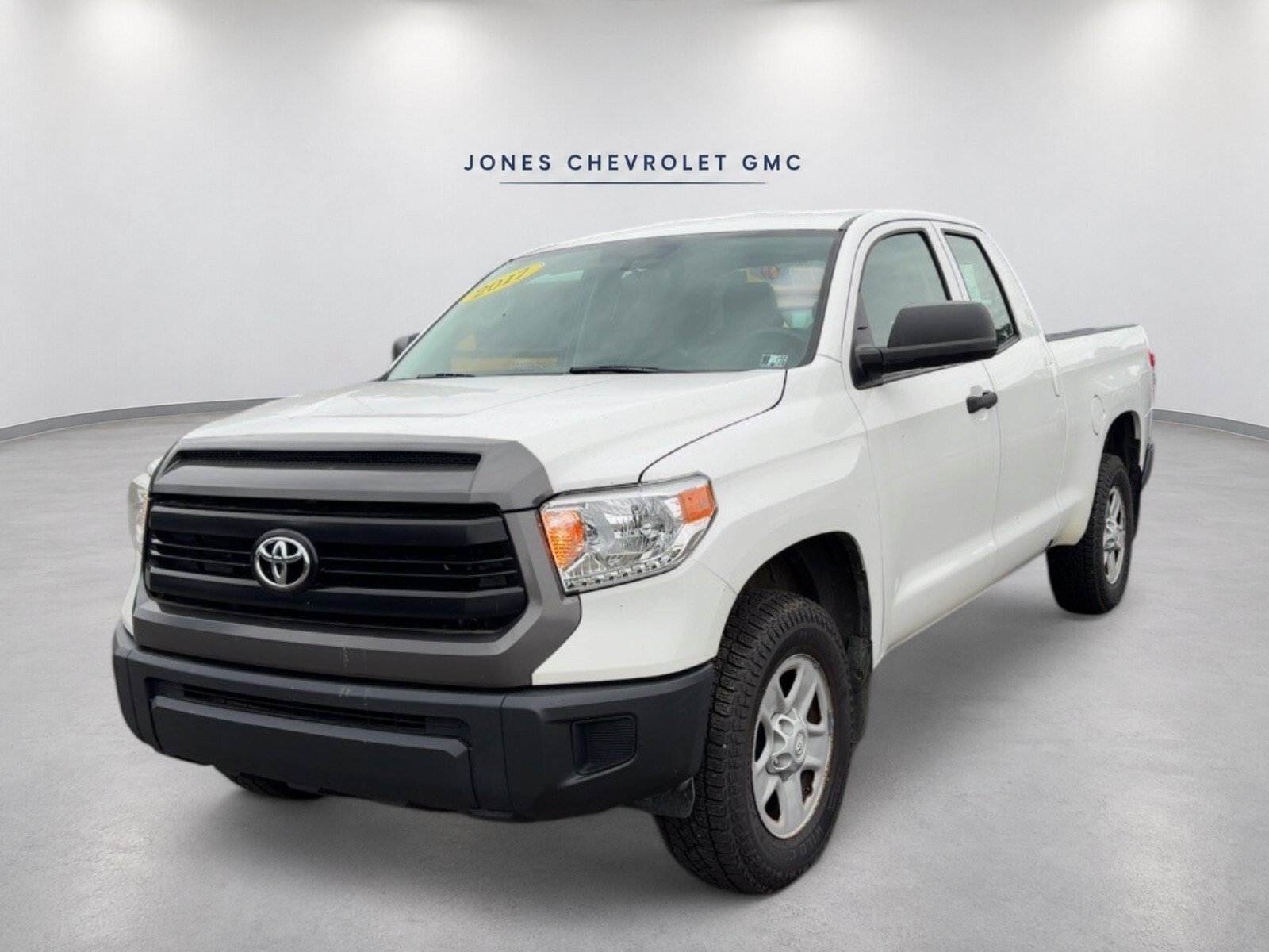 Used 2017 Toyota Tundra SR AWD/4WD image 1