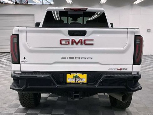 Used 2025 GMC Sierra 2500 AT4X AWD/4WD image 5
