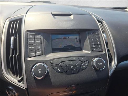 Used 2016 Ford Edge SEL w/ Class II Trailer Tow Package AWD/4WD image 17