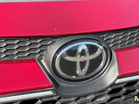 Used 2022 Toyota Corolla XLE image 33