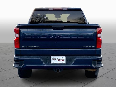 Used 2022 Chevrolet Silverado 1500 Custom image 4