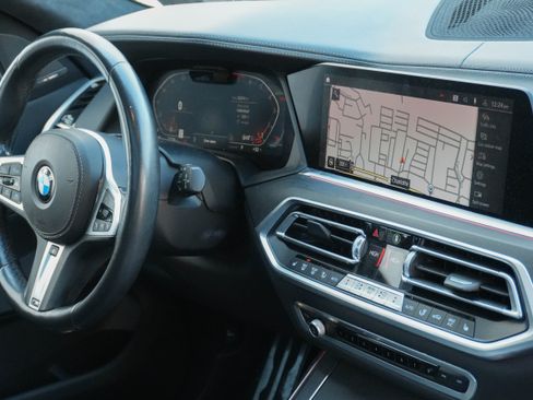 Used 2020 BMW X7 xDrive40i w/ M Sport Package image 7