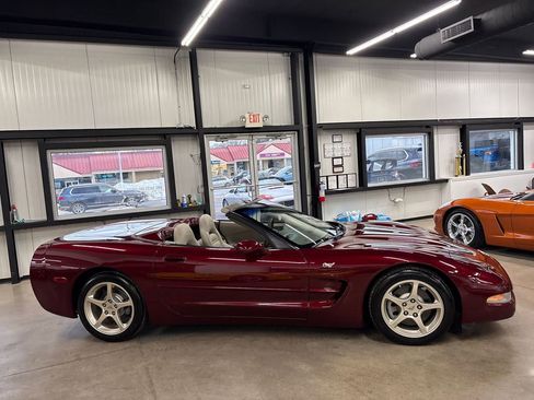 Used 2003 Chevrolet Corvette Convertible w/ Preferred Equipment Group1 image 18
