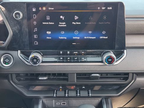 Used 2024 Chevrolet Colorado Trail Boss AWD/4WD image 16