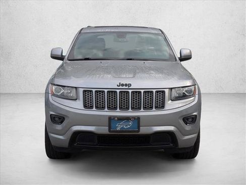 Used 2015 Jeep Grand Cherokee Altitude AWD/4WD image 2