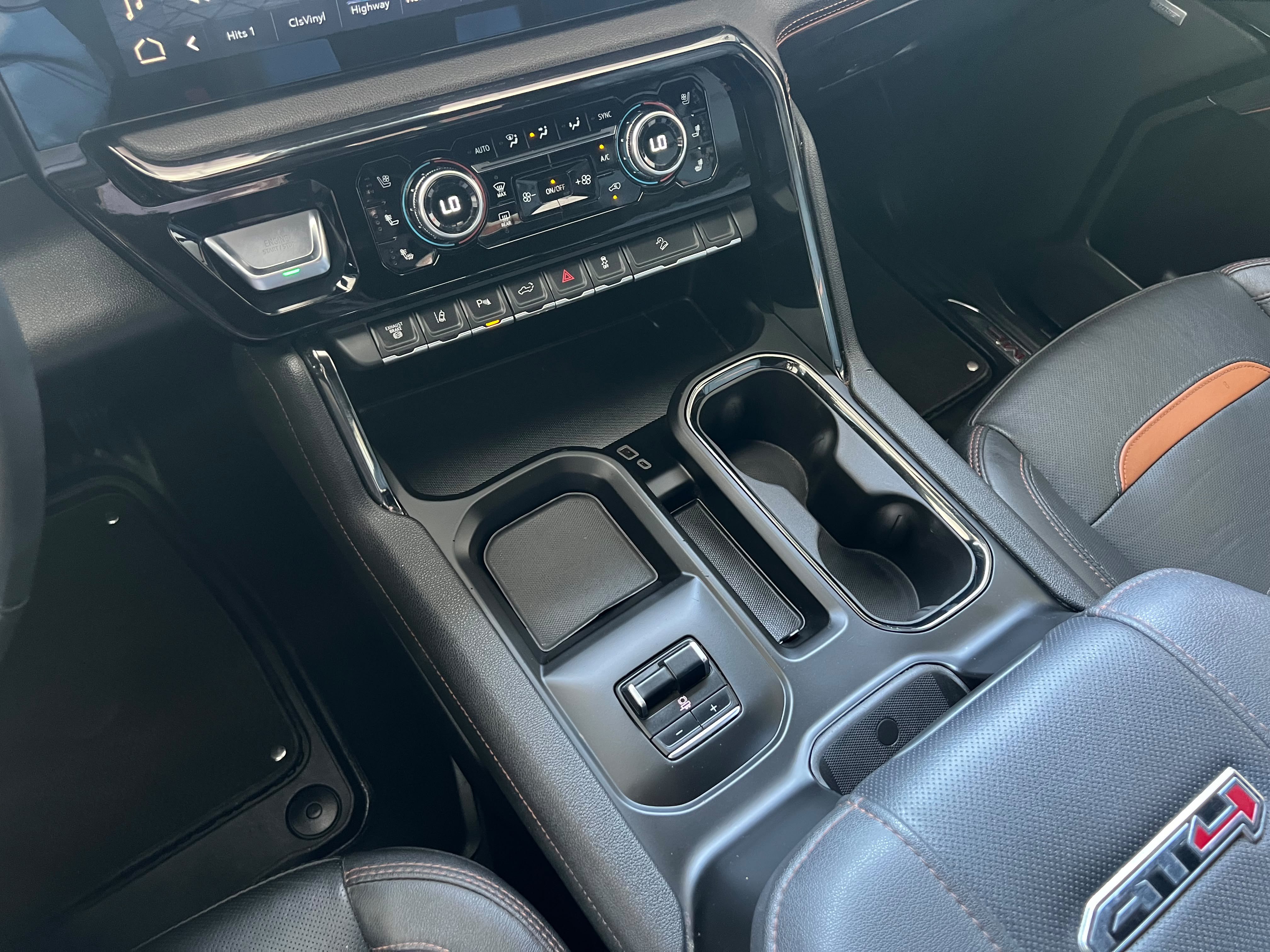 Used 2024 GMC Sierra 2500 AT4 w/ Max Trailering Package AWD/4WD image 21