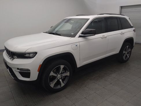 Used 2022 Jeep Grand Cherokee Limited 4xe AWD/4WD image 2