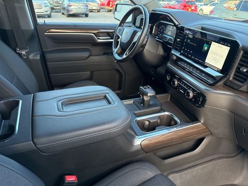 Used 2022 Chevrolet Silverado 1500 RST w/ Z71 Off-Road Package image 35