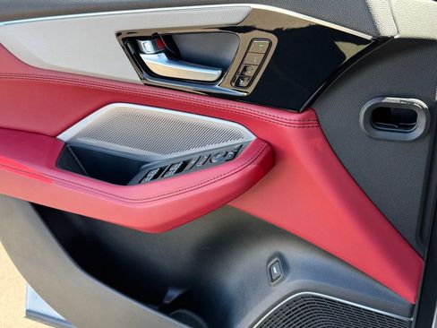 Used 2026 Acura MDX A-Spec image 31