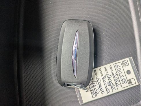 New 2026 Chrysler Pacifica Select image 28